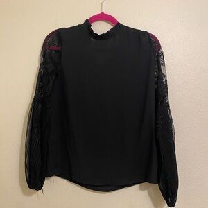 black long sleeve blouse🕷️